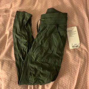 Lululemon Street to Studio